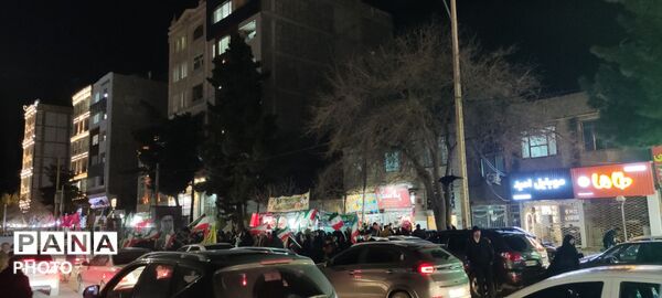 رژهٔ خودرویی در بلوار فضل نیشابور