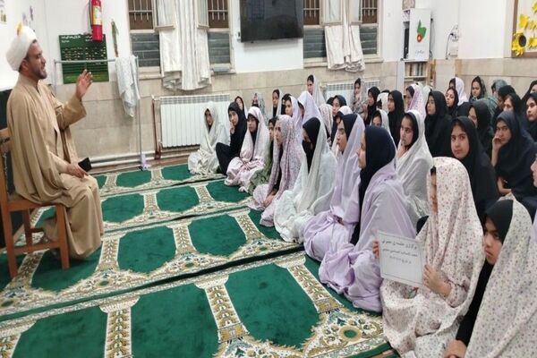 جلسه بصیرتی  در آموزشگاه شهید مجید دهنوی