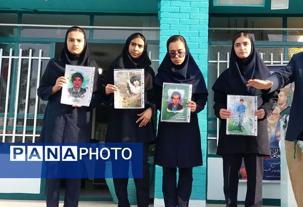 روایتگری هشت سال دفاع مقدس در دبیرستان فاطمیه