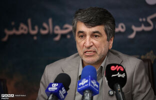 معرفی برگزیدگان ۱۴ محور تخصصی در جایزه ملی شهید باهنر/ قلم‌به‌دست گرفتن برای ترویج معارف دینی همواره موثر است