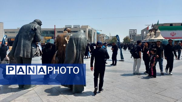 حال و هوای خیابان های اطراف حرم رضوی