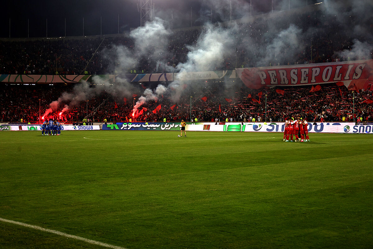 بنیادی فرد پرسپولیس - سپاهان را سوت می‌زند