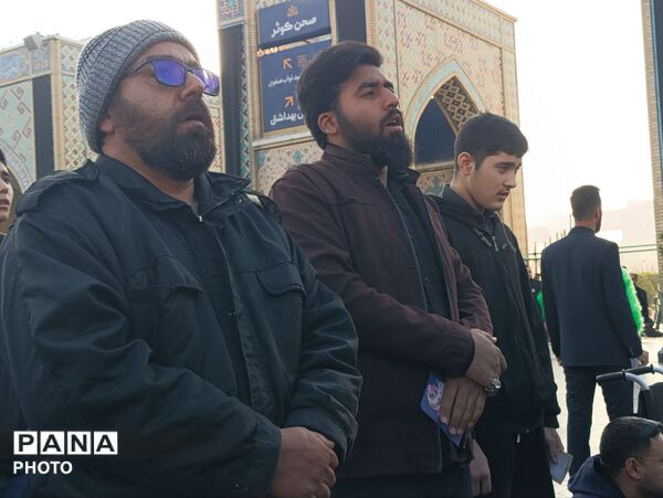 نماز بندگی در مشهد 