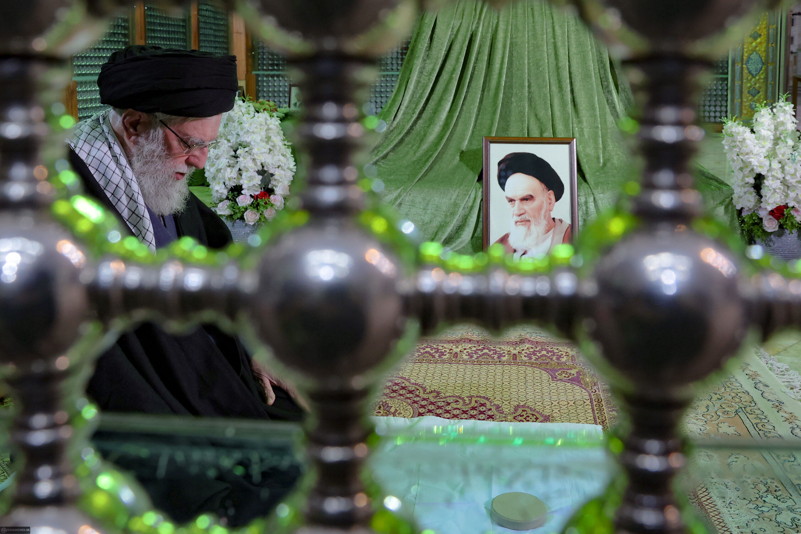 شغال صهیونیستی برادر سگ زرد آمریکایی باید تقاص پس بدهند