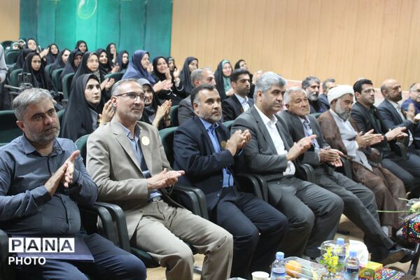  گرامیداشت هفته معلم در سالن شهید آوینی اداره آموزش و پرورش جوادآباد 