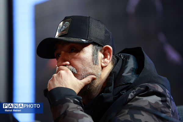 نشست نقد و بررسی فیلم «غوطه‌ور» در چهل و چهارمین جشنواره ملی فیلم فجر