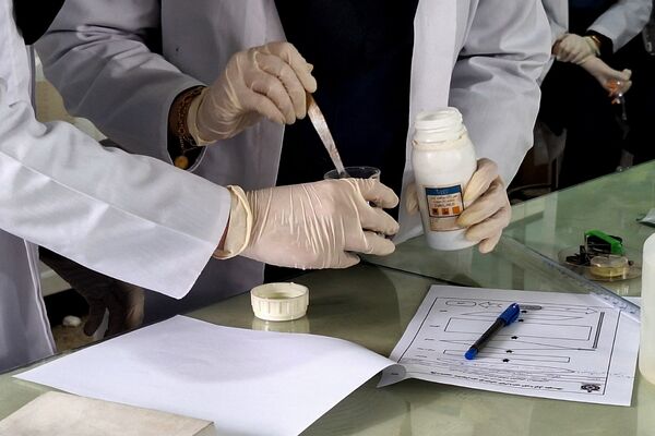داوری مرحله استانی محور فعالیت های آزمایشگاهی جشنواره نوجوان خوارزمی در پژوهشرای دکتر حسابی