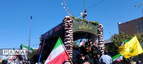 آرام گرفتن پیکر شهید سپهبد عبدالرحیم موسوی در حریم امن فاطمی