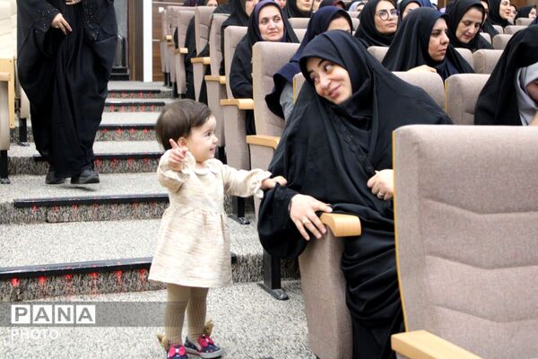 مراسم بزرگداشت مقام معلم در پردیس