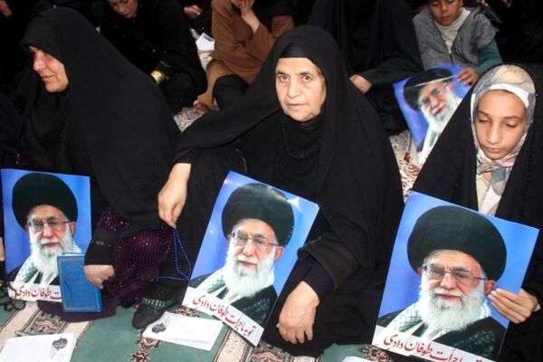 دیارِ بیدهای استوار در شب هفتم غم از دست دادن قائد امت