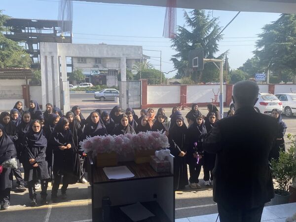 مانور بازگشایی مدارس عباس آباد 