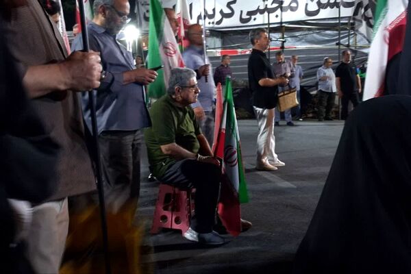 پای پیاده‌ها؛ روایتی از مردمی که خیابان‌ها را خانه کردند 