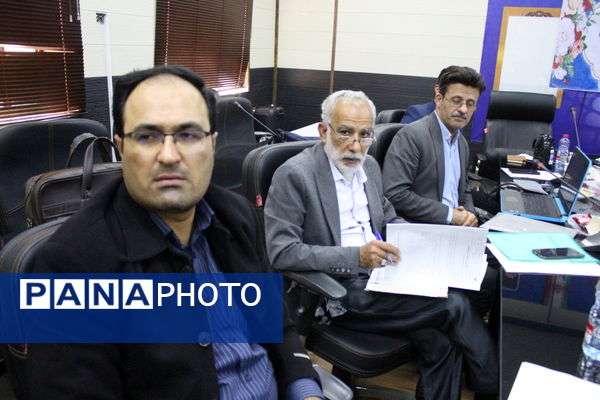 نشست تخصصی کارشناسان سواد آموزی استان بوشهر