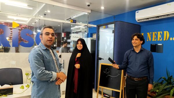 بازدید خبرنگاران و اعضای بسیج رسانه از دفتر «خبرفوری» در مشهد