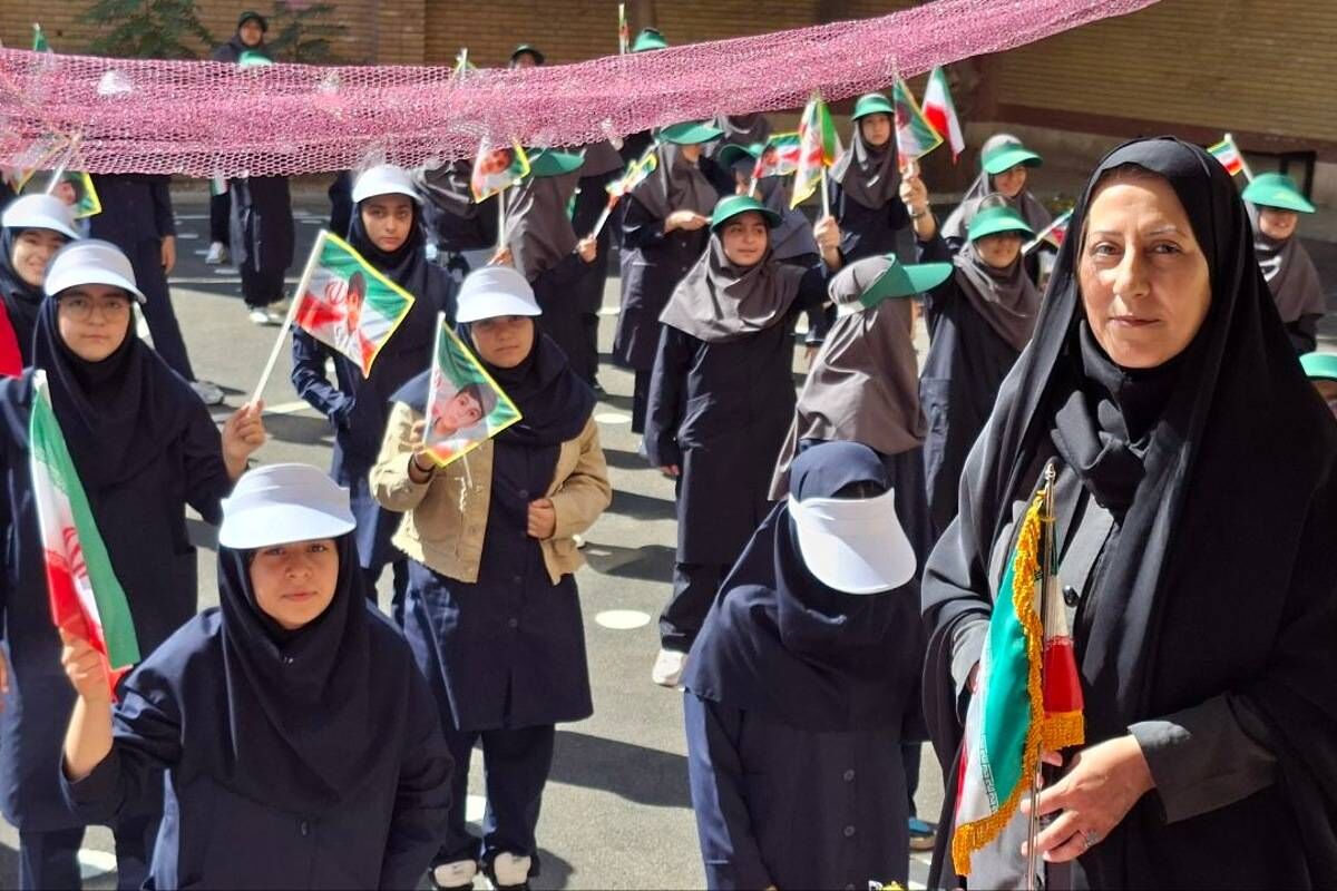 همدل و هم یاور دانش آموز
