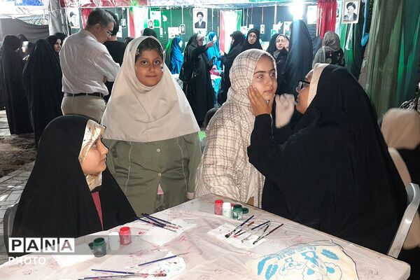 مراسم تجلیل از مقام والای معلمان در میدان نماز شهرری 