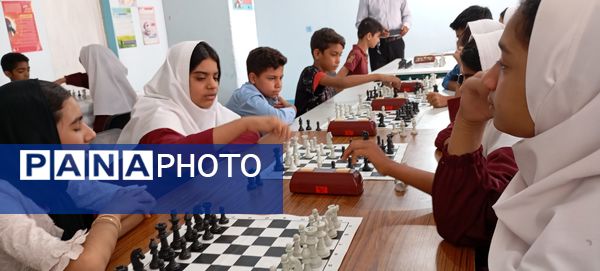 برگزاری مسابقه شطرنج میان دانش‌‌‌آموزان ابتدایی در فین