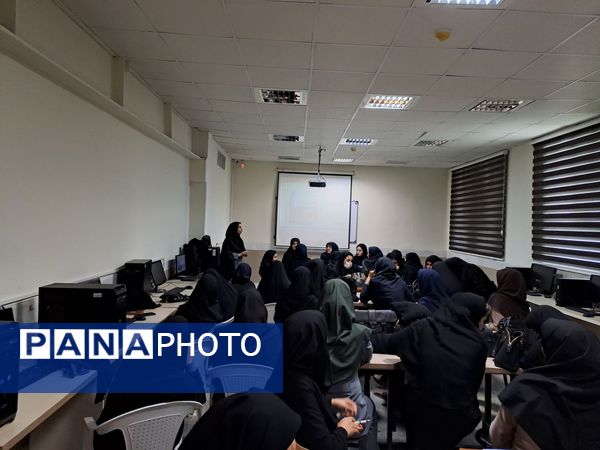 اولین جلسه شورای دبیران در مدرسه هوشیار