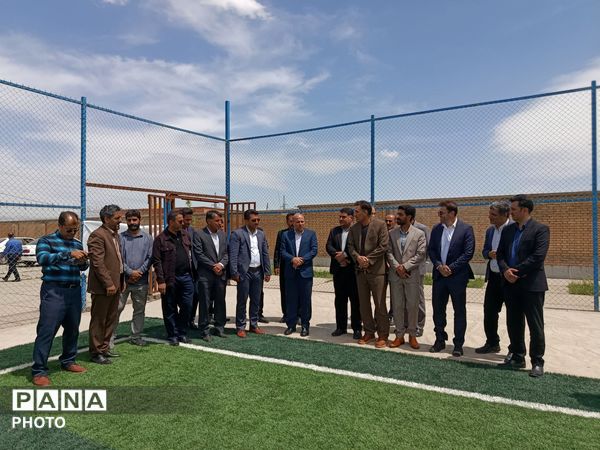  افتتاح چمن مصنوعی مدارس شاهد و مولوی و بازدید از استخر فرهنگیان دورود
