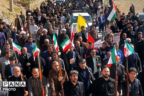 جمعیت عظیم مردم قلعه رئیسی در حمایت از رهبر شهید