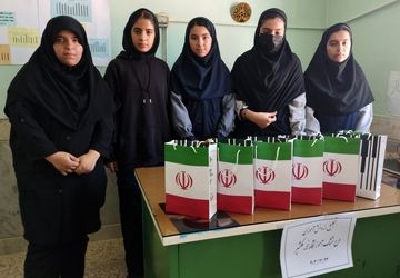 از دانش آموزان میانکوهی حاضر در اردوی طرح تمشک تجلیل شد