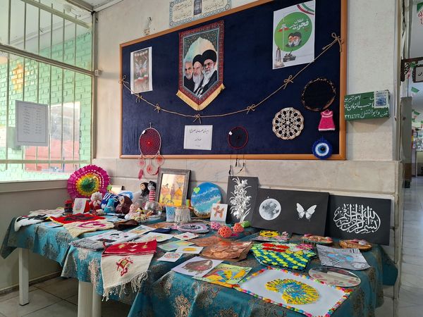 شکوفایی هنر نسل فردا در دبیرستان حضرت ولی عصر (عج)