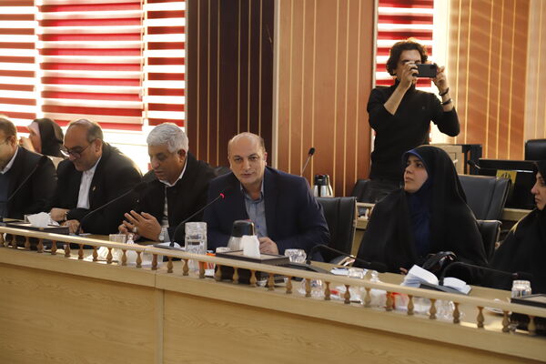 آغاز به‌کار نشست مشترک مدیران مناطق با استاندار تهران 