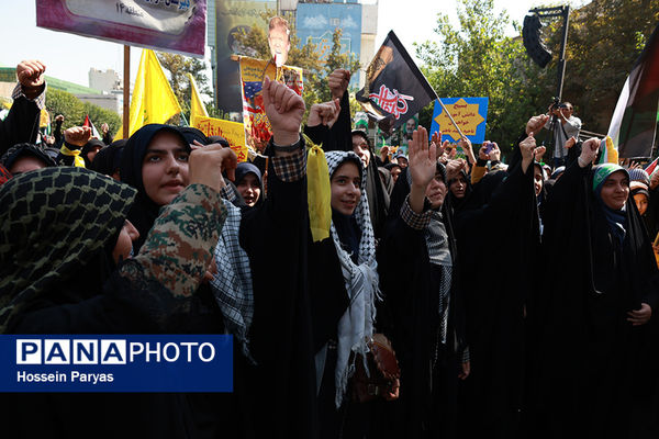 آیین ادای احترام به مقام شامخ شهیدان مقاومت و شهید سید حسن نصرالله