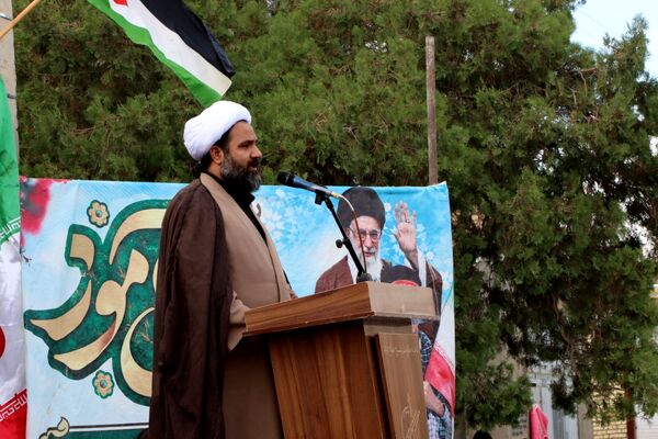حضور پرشور دانش‌آموزان شهرستان صالح‌آباد در راهپیمایی روز ۱۳ آبان