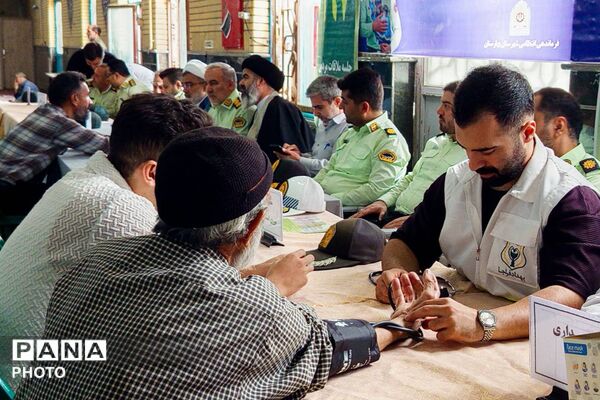 نماز جمعه بهارستان؛ تجلی وحدت با حضور دانش‌آموزان