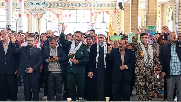 اجتماع بزرگ بسیجیان شهرستان بن 