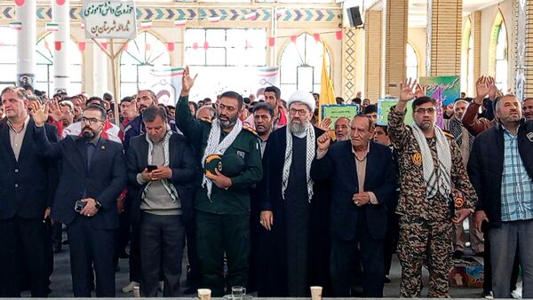 اجتماع بزرگ بسیجیان شهرستان بن 