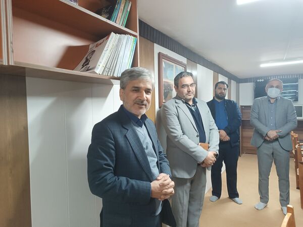 افتتاح کتابخانه دبیرستان جماران ناحیه پنج 