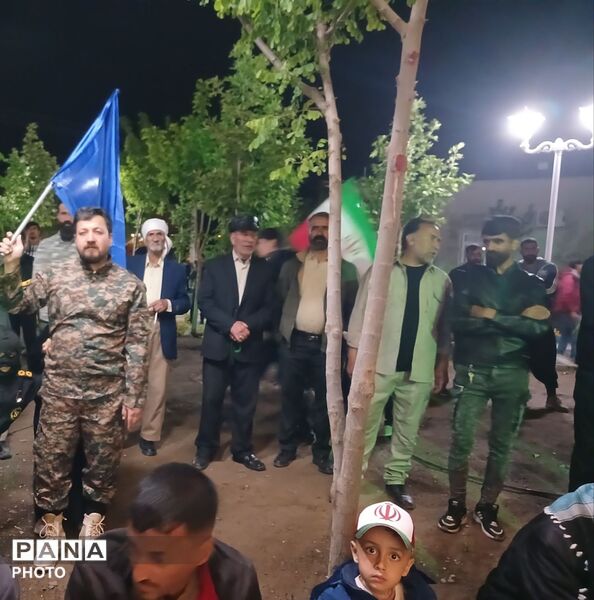 اجتماع شبانه مردمی تا پای جان برای ایران