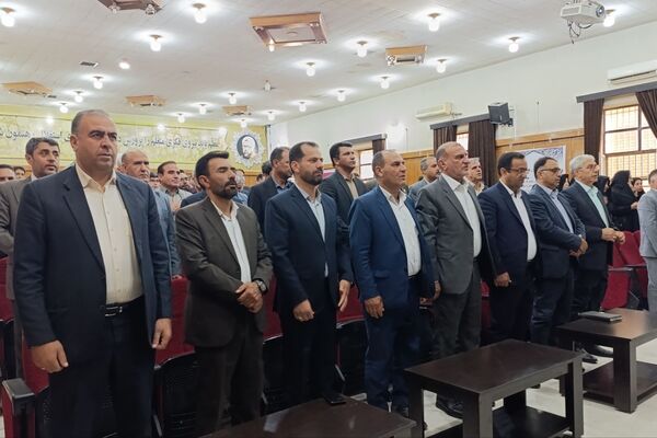 آیین صبحگاهی کارکنان اداری آموزش و پرورش کهگیلویه و بویراحمد با حضور مشاور وزیر