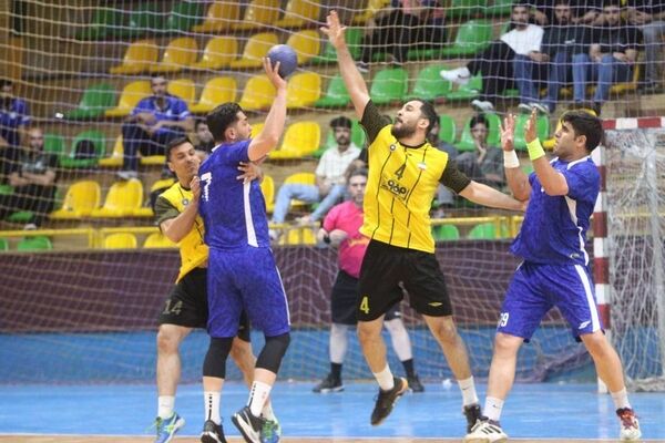 استقلال در کورس قهرمانی لیگ برتر هندبال