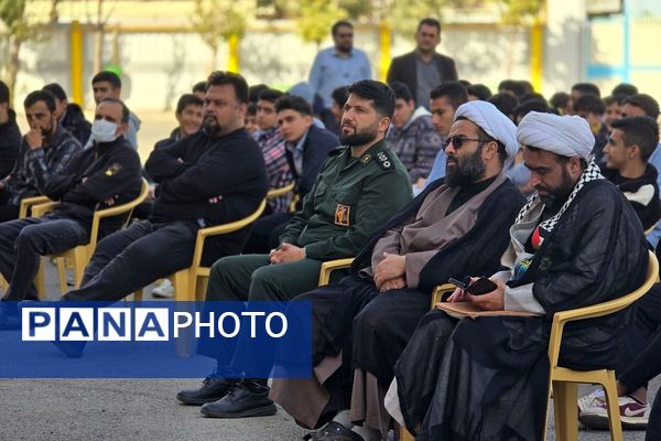 هنرستان موفقیان اسلامشهر میزبان آیین یادواره شهدا با حضور جمعی از مسئولان بود