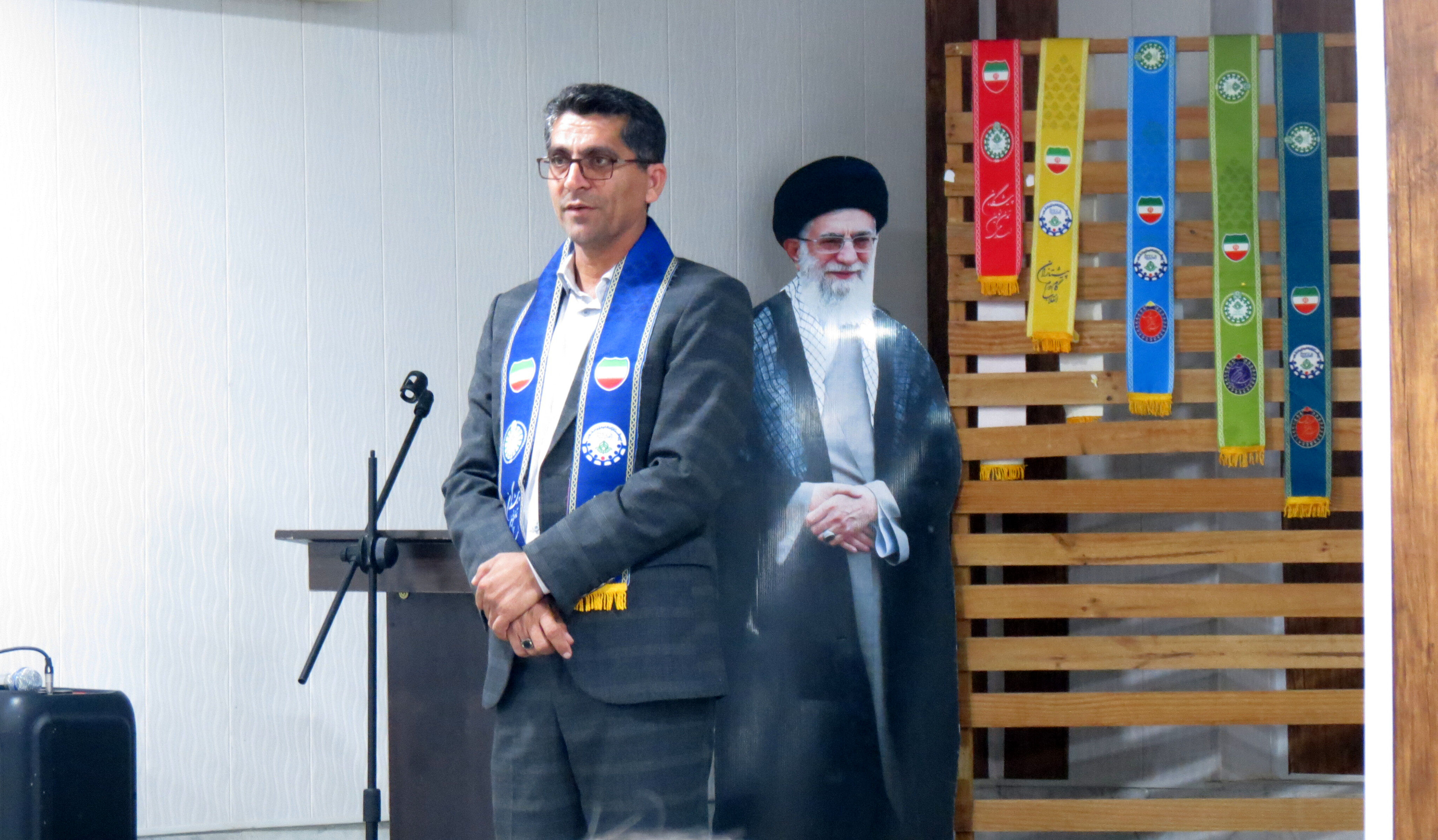 دوره توانمندسازی مربیان پیشتاز ویژه مدارس تمام تشکیلاتی در بندرخمیر