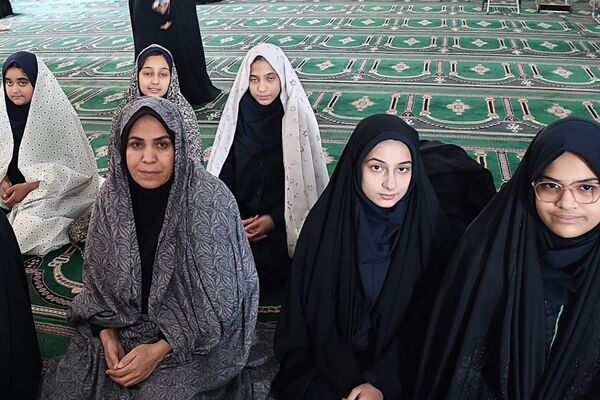 محفل انس با قرآن دانش آموزان دبیرستان مهر