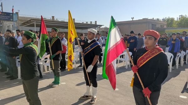 زنگ آغاز هفته پدافند غیرعامل در هنرستان آیت‌الله خامنه‌ای 