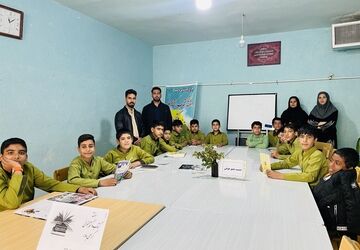 گرامیداشت هفته کتاب و کتابخوانی در مدرسه نواب صفوی خاتم