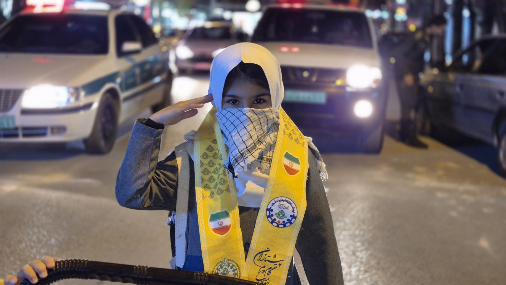 طنین رجزهای دانش‌آموزان پیشتاز در همایش شبانه‌ فارسان