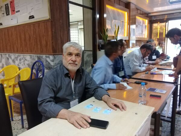 برگزاری چهاردهمین دوره انتخابات ریاست جمهوری کشور در دبیرستان ناصر مشهد