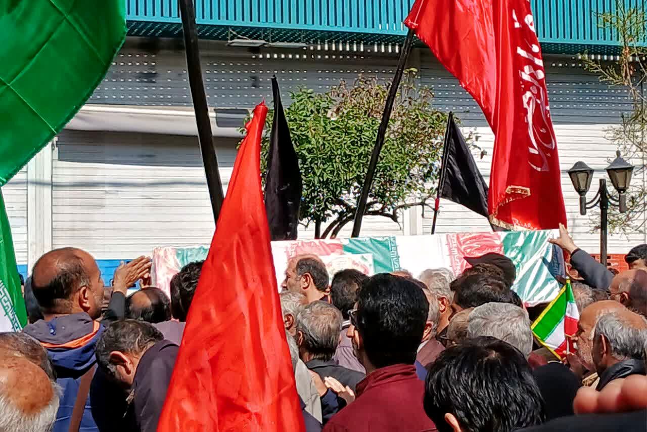 کبوتران عاشق به امام شهیدشان پیوستند