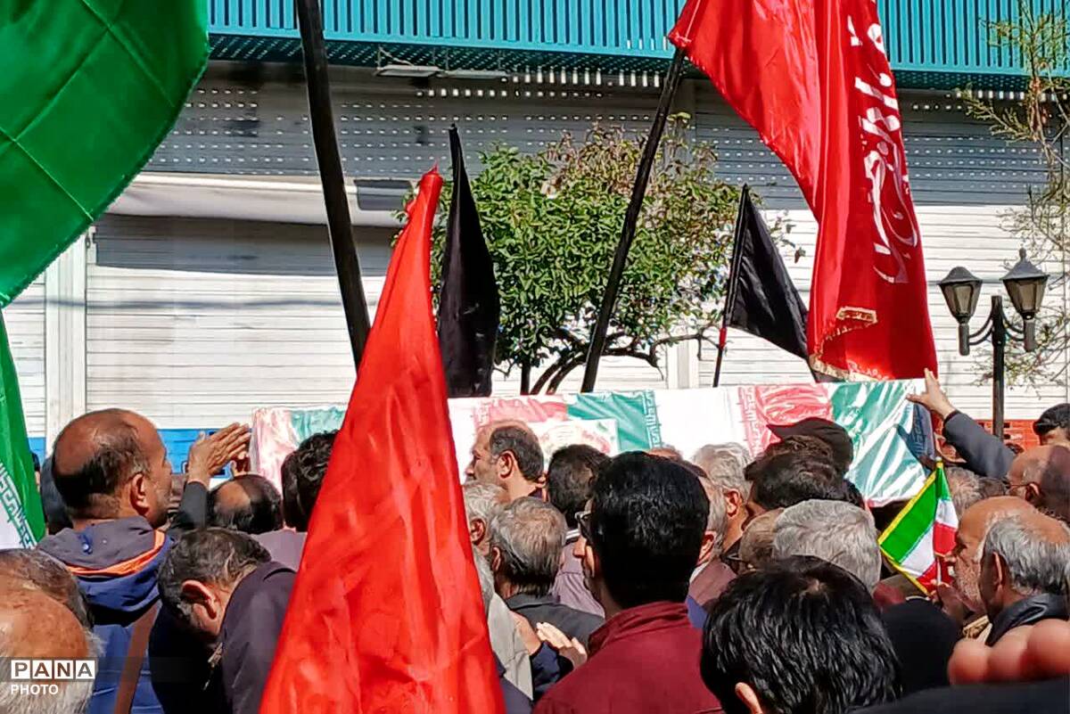 کبوتران عاشق به امام شهیدشان پیوستند