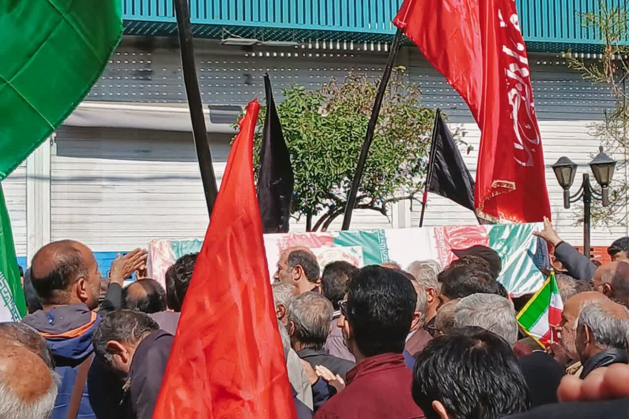 کبوتران عاشق به امام شهیدشان پیوستند