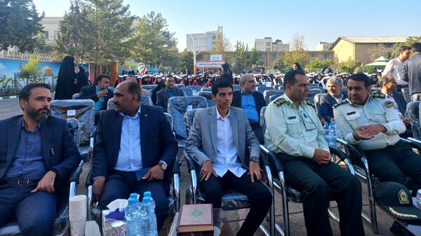 زنگ مهر در دبیرستان خاندان قفلی ناحیه هفت
