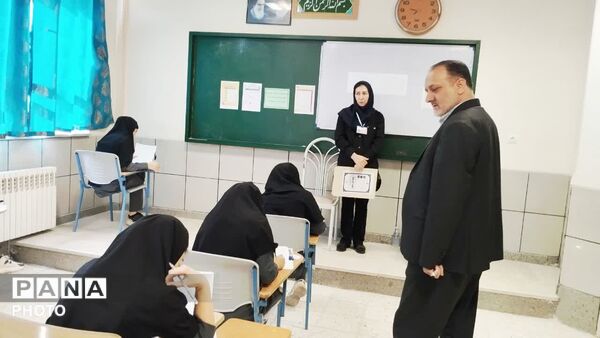 بازدید مدیر آموزش و پرورش شهرستان کلات از حوزه محل های برگزاری امتحانات نهایی 