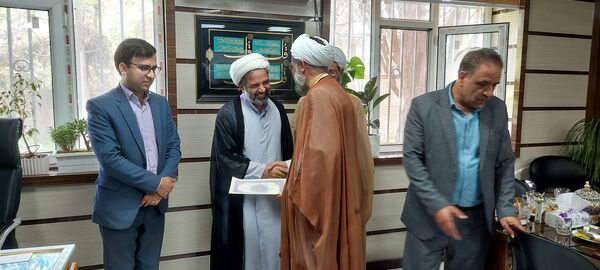 تقدیر از امام جماعت‌های مدارس باخرز