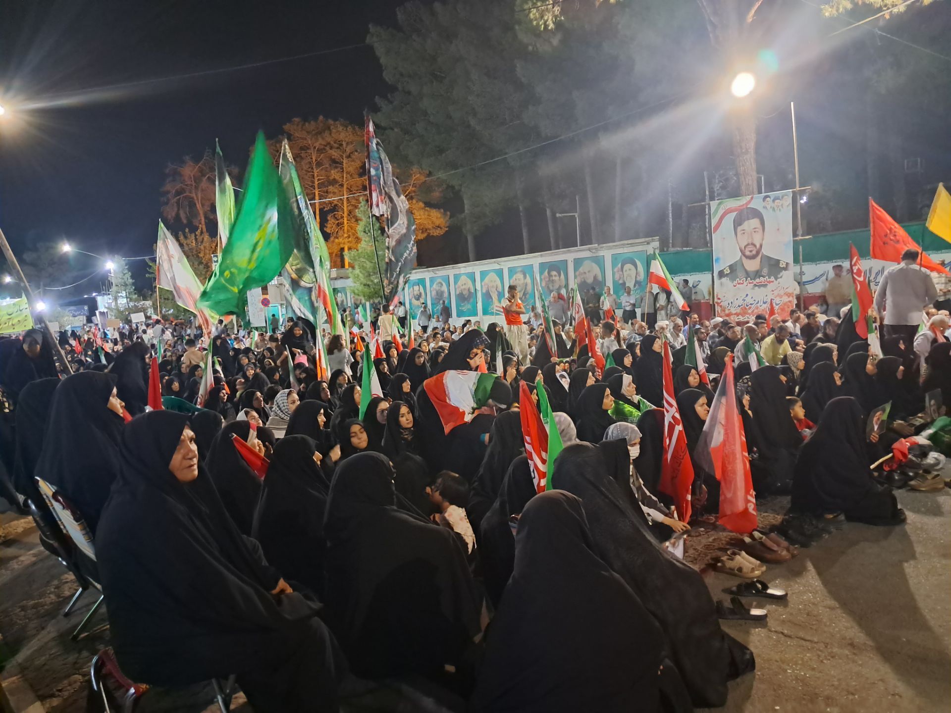 صد و هشتاد و پنجمین شب از اجتماعات شبانه 